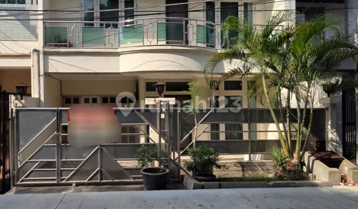 Dijual Rumah Second Siap Huni di Greenville Dijual Rumah Second Siap Huni di Greenville