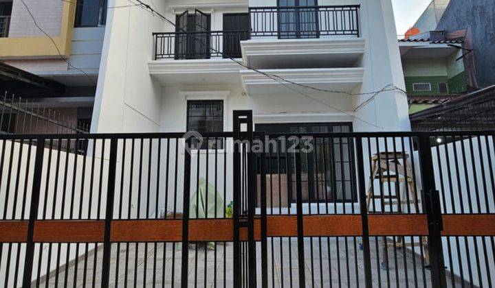 Dijual Rumah Baru Minimalis Di Taman Ratu 1