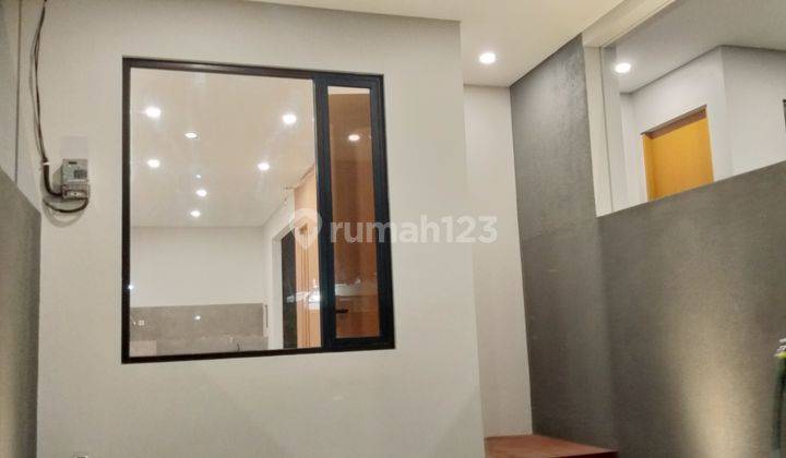 Dijual Rumah Minimalis di Taman Ratu 2