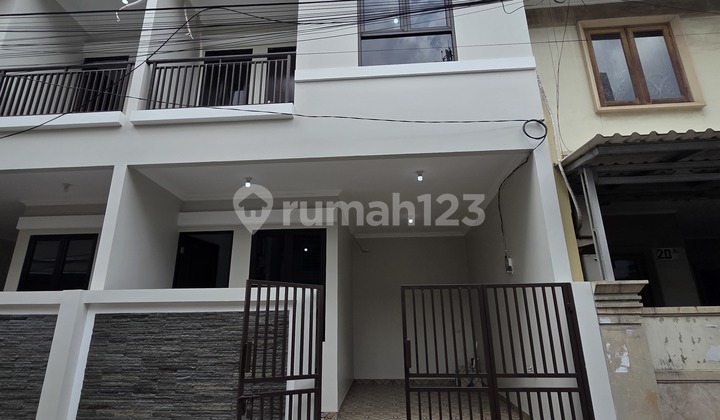 Dijual Rumah Baru Minimalis di Tanjung Duren