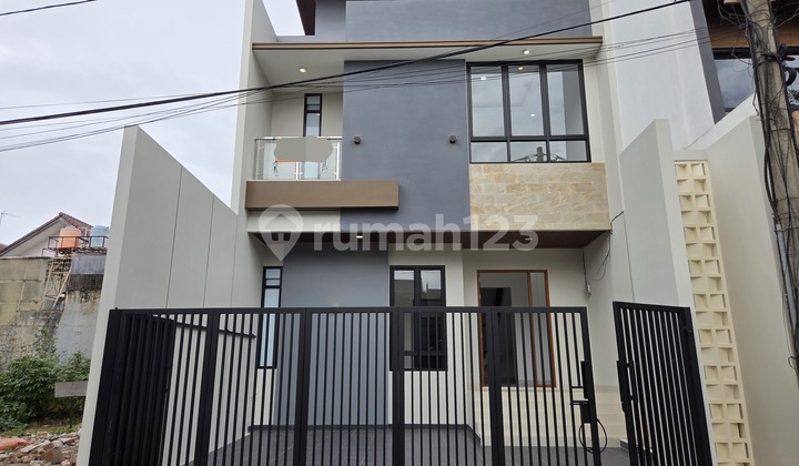 Dijual Rumah Minimalis di Taman Meruya Dijual Rumah Minimalis di Taman Meruya