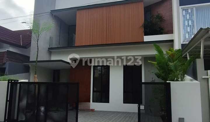 Beautiful House at Anggrek Loka BSD, 2 Floors Semi-Furnished