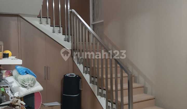 Rumah Cakep 2 Lantai Full Furnish di Alam Sutera Lokasi Bagus 2