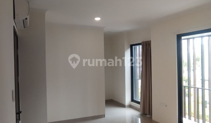 RUMAH BAGUS DI GADING SERPONG 2 LANTAI NYAMAN SIAP HUNI  1