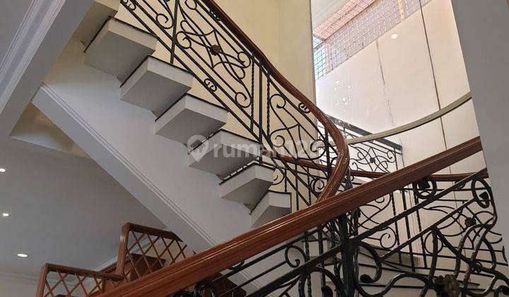 Disewakan Rumah Bagus Furnished Rapih, Siap Huni Di Giriloka 3 Bsd 7
