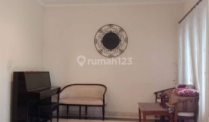 Dijual Cepat Rumah 3 Lantai Semi Furnished Di Gading Serpong 2