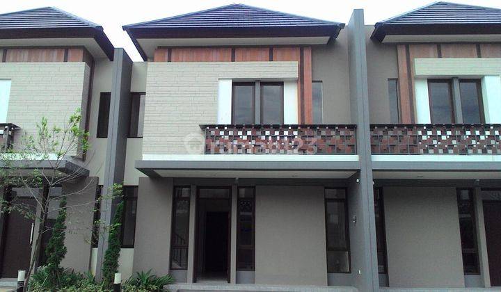 Disewakan Rumah Bagus. Rapih Siap Huni Di Regentown Bsd