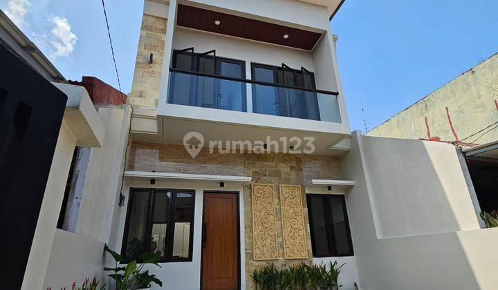 Rumah Baru Berkonsep Bali Semi Furnished Di Kencana Loka Bsd 1