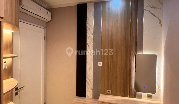 Dijual Cepat Rumah Full Furnished Interior Mewah Di Beverly Hills Tangerang 2