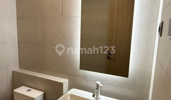 UPPER WEST BSD APARTMENT BEAUTIFUL VIEW READY TO OCCUPY WITH 2 UNITS OF AIR CONDITIONING 2