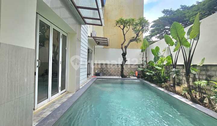 LUXURY HOUSE IN ALAM SUTERA 2 STORIES SEMI FURNISHED BEAUTIFUL READY TO OCCUPY