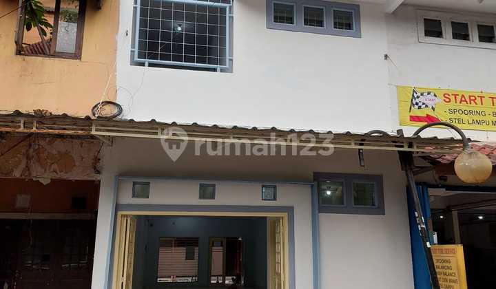 2-Story Shop House in BSD City Ready to Use Strategic Location 2-Story Shop House in BSD City Ready to Use Strategic Location