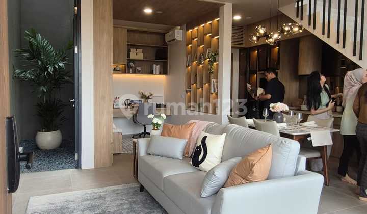 RUMAH CANTIK UNIT BARU DI BSD 2 LANTAI RAPIH SIAP HUNI 2