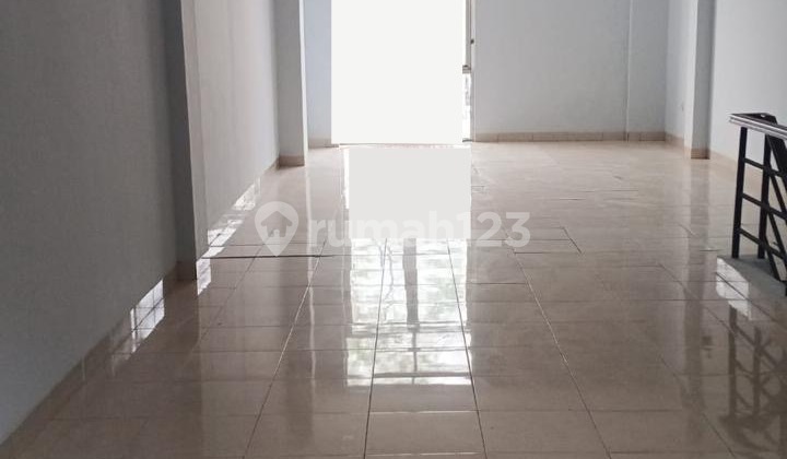 RUKO GLAZE DI GADING SERPONG 3 LANTAI LOKASI BAGUS SIAP PAKAI