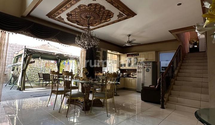 Rumah Klasik Modern Di The Green Bsd 2 Lantai Semi Furnish