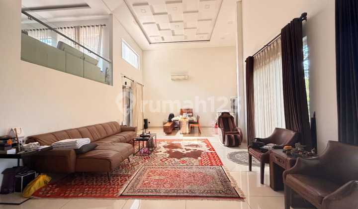 RUMAH MEWAH 2 UNIT GANDENG DI BSD CITY 2 LANTAI SEMI FURNISH 