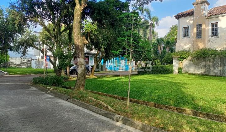 SPACIOUS LOT IN SERPONG VILLAGE TANGSEL CORNER POSITION READY TO USE