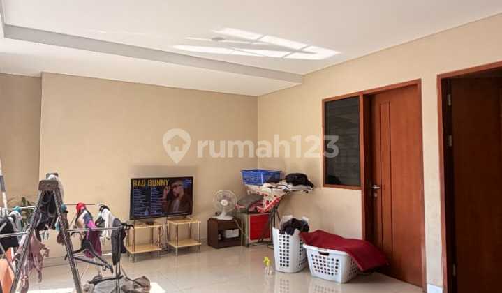 RUMAH MEWAH DI DELATINOS BSD CITY 2 LANTAI SEMI FURNISH SIAP HUNI 2