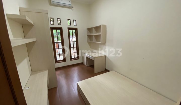 kamar tidur rumah full furnish siap huni