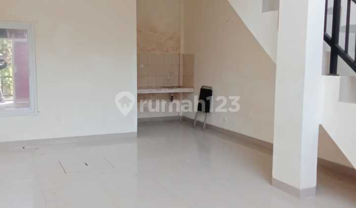 For rent: 2-story shop house suitable for office use, Hollywood Square shop house, Tanah Baru, North Bogor. For rent: 2-story shop house suitable for office use, Hollywood Square shop house, Tanah Baru, North Bogor.