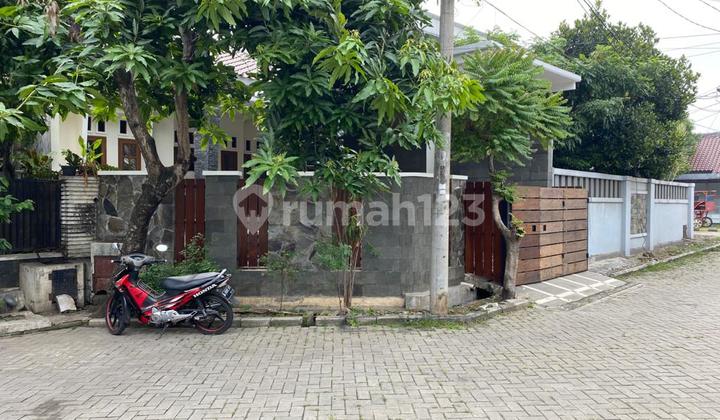 Rumah Bagus Furnished Siap huni SHM  Cipadu Larangan  Tangerang 2