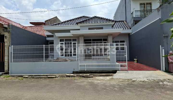 Newly Renovated House with SHM in Bukit Cimanggu City, Tanah Sareal, Bogor Newly Renovated House with SHM in Bukit Cimanggu City, Tanah Sareal, Bogor
