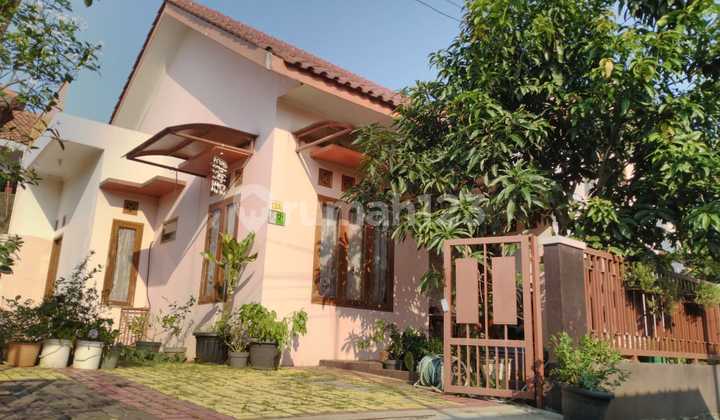 Rumah Bagus semi furnish SHM Taman Pabuaran Cilendek Timur Bogor Barat Rumah Bagus semi furnish SHM Taman Pabuaran Cilendek Timur Bogor Barat