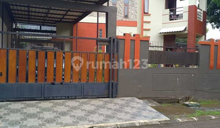 Rumah Besar 2 LT Kencana Loka BSD Serpong Serpong Tangs