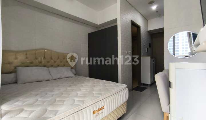 For Sale Fully Furnished Apartment in Taman Anggrek Residence, Jakarta 2