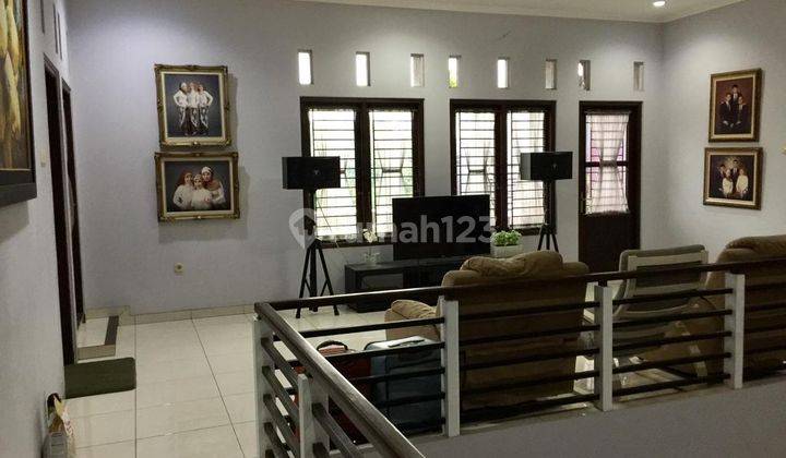 Rumah Semi Furnished di Kavling Dki Pondok Kelapa