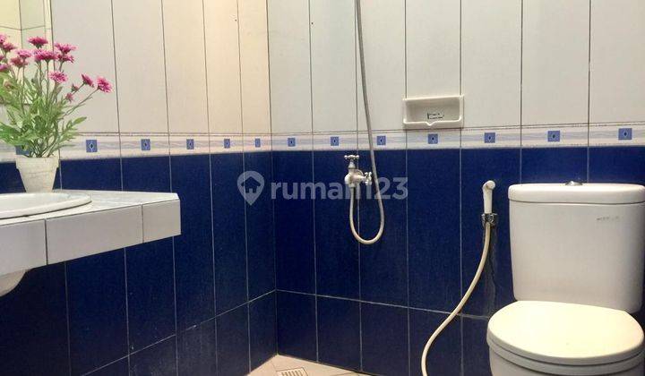 Rumah Semi Furnished di Kavling Dki Pondok Kelapa