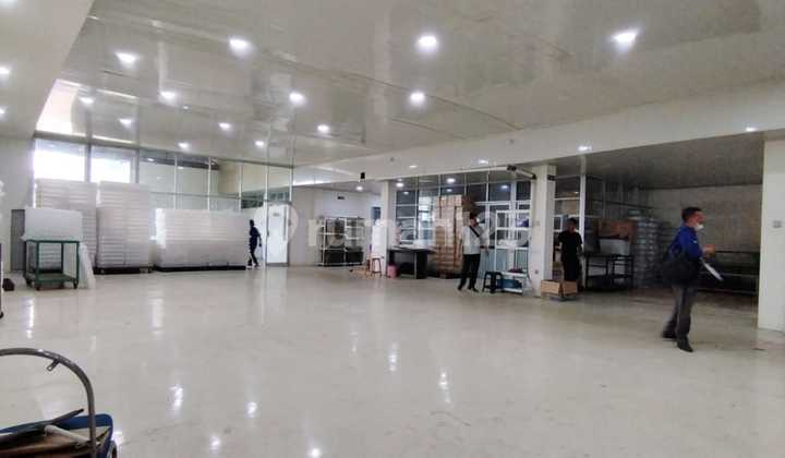 Warehouse For Sale Cheap Ready to Use on Jln Raya Setu Cibitung Bekasi