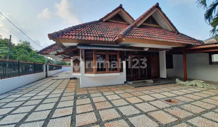 Disewakan Rumah Besar Minimalis Furnish Siap Huni Disewakan Rumah Besar Minimalis Furnish Siap Huni