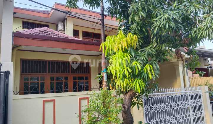 For Rent Large Ready-to-Live House in Harapan Indah, West Bekasi 2