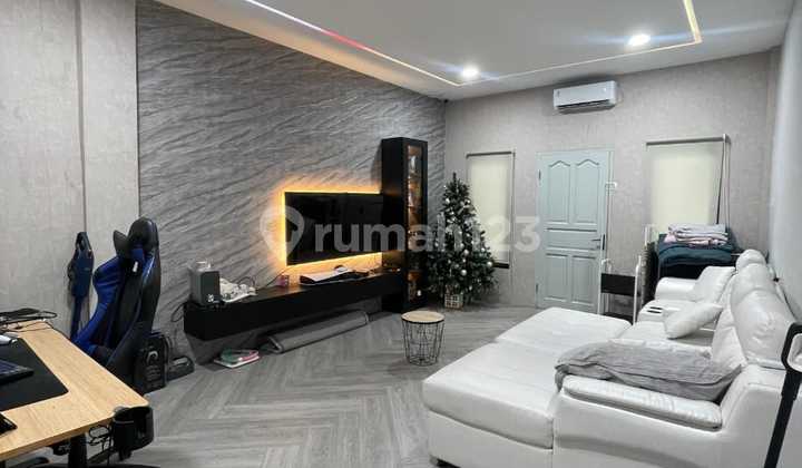 Ruko 3,5 Lantai Utama Sakti jelambar Jakarta Barat