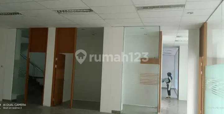 Strategic Good Building for Rent in Kebayoran Baru, Central Jakarta