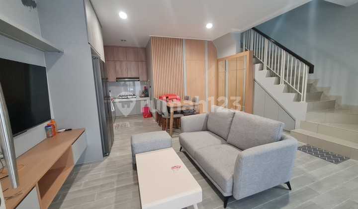 BU Turun harga Rumah PIK1 3 Lantai Cluste Volendam jakarta Utara