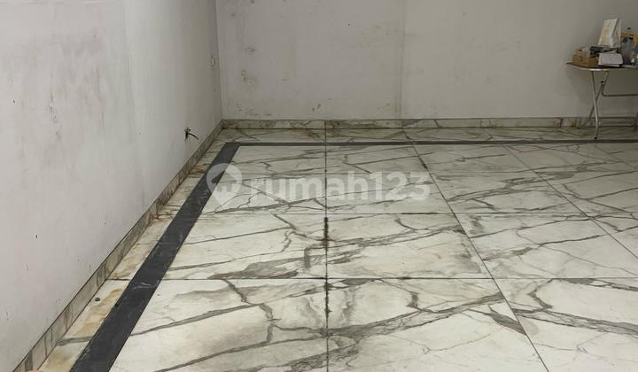 For Rent Taman Kebon Jeruk Intercon Large House West Jakarta 2