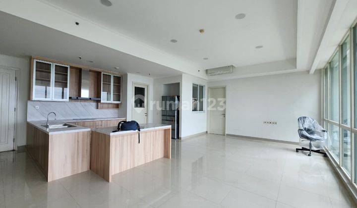 Jual Saint Moritz Apartemen 3bed Tower Presidential Luas 158m2 1