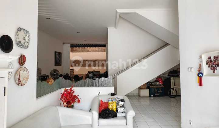 Sunter STS House High Ceiling Spacious Parking North Jakarta 2