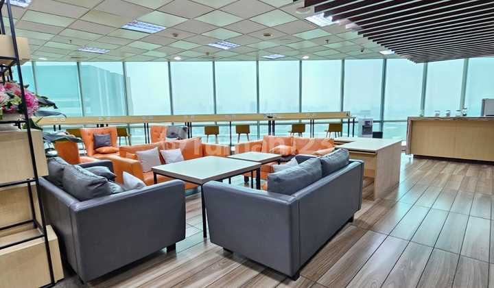 St. Moritz Office Tower for Sale, Furnished, Connected to Lippo Mall Puri