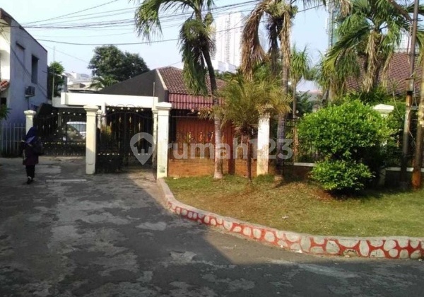 Murah Rumah Strategis Gelong Tomang Dekat Kampus Jakabar