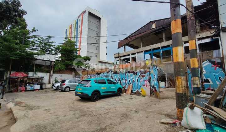 For Rent: Land with a Mini Building in Tebet, South Jakarta