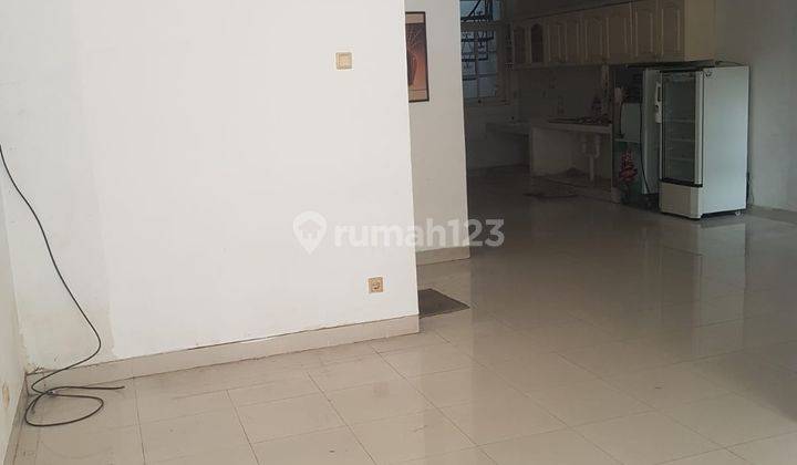 Jual Rumah 2 Lantai Taman Ratu Jakbar 2