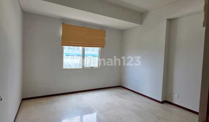 Sewa Apartemen Royal Mediterania Garden View Tribeca Lantai Sedang