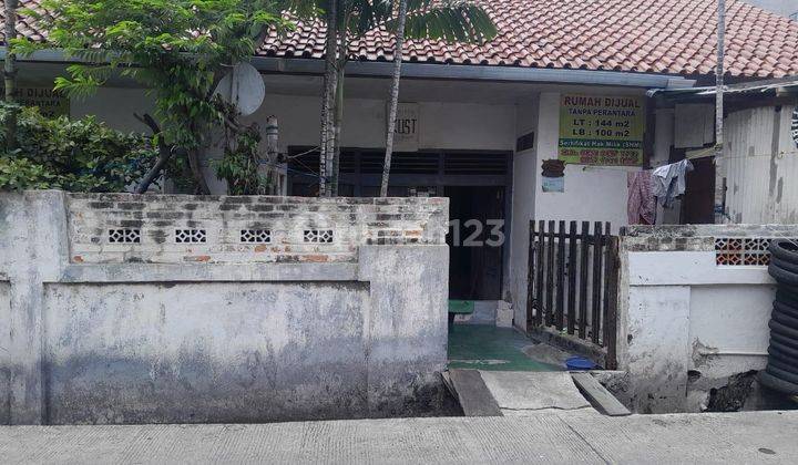 Rumah Tua Taman Ratu Asia Baru Jakarta Barat Hitung Tanah 1