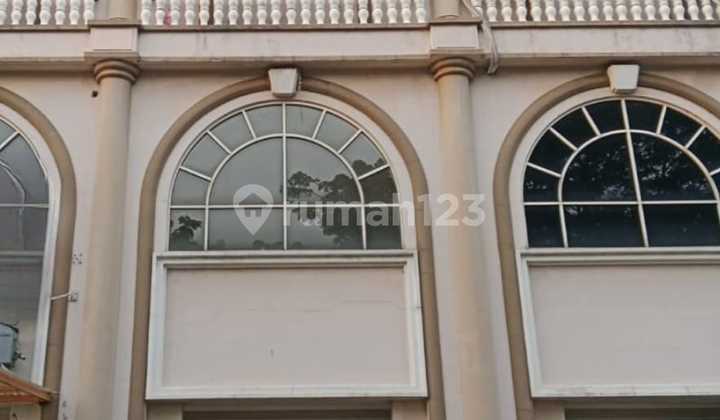 Fast Sale: Green Lake City Shop Suitable for All Strategic Businesses 1