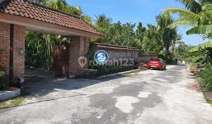Dijual Rumah Etnik Modern Taman Luas Asri Dan Sejuk Jogja Utara 2