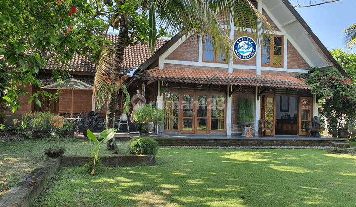 Dijual Rumah Etnik Modern Taman Luas Asri Dan Sejuk Jogja Utara 8