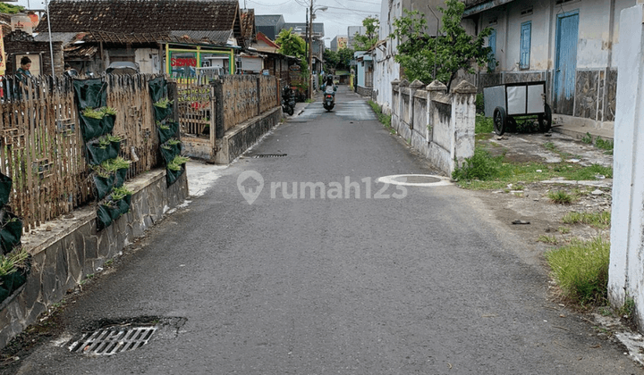 Dijual Tanah Strategis Pinggir Jalan Aspal Njeron Benteng Kraton 4